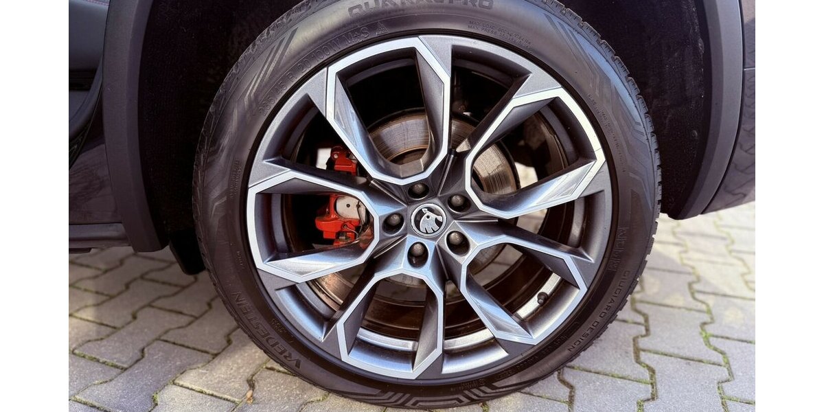 Skoda Kodiaq RS 4x4 / Pano / Alcantara / Kamera 99.900 km 32.990 &euro; Mönchengladbach 41066