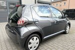 Toyota Aygo Basis / Klima / Elektr. FH / MP3 Player 95.000 km 2.890 &euro; Mönchengladbach 41066