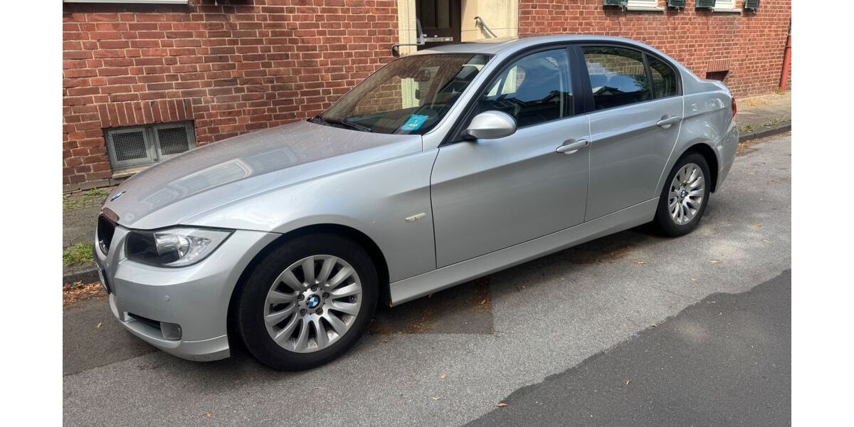 BMW 320 220.000 km 5.000 &euro; krefeld 47829