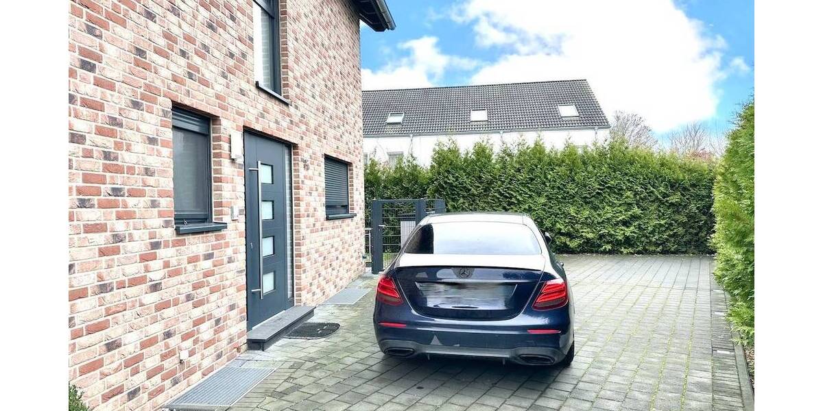Einfamilienhaus Neuss Stadionviertel - 7 Zimmer, 255 m&sup2;, 998.000&euro; | Angebot:26657257