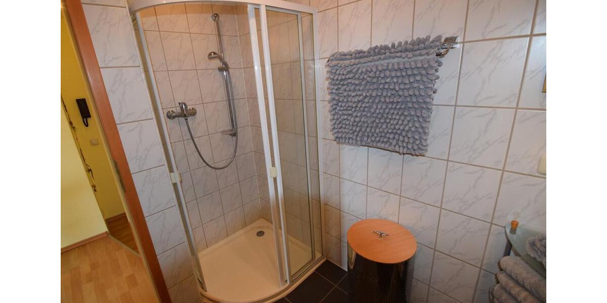 Dachgeschoßwohnung Moers - 2 Zimmer, 42 m&sup2;, 480&euro; | Angebot:26612281