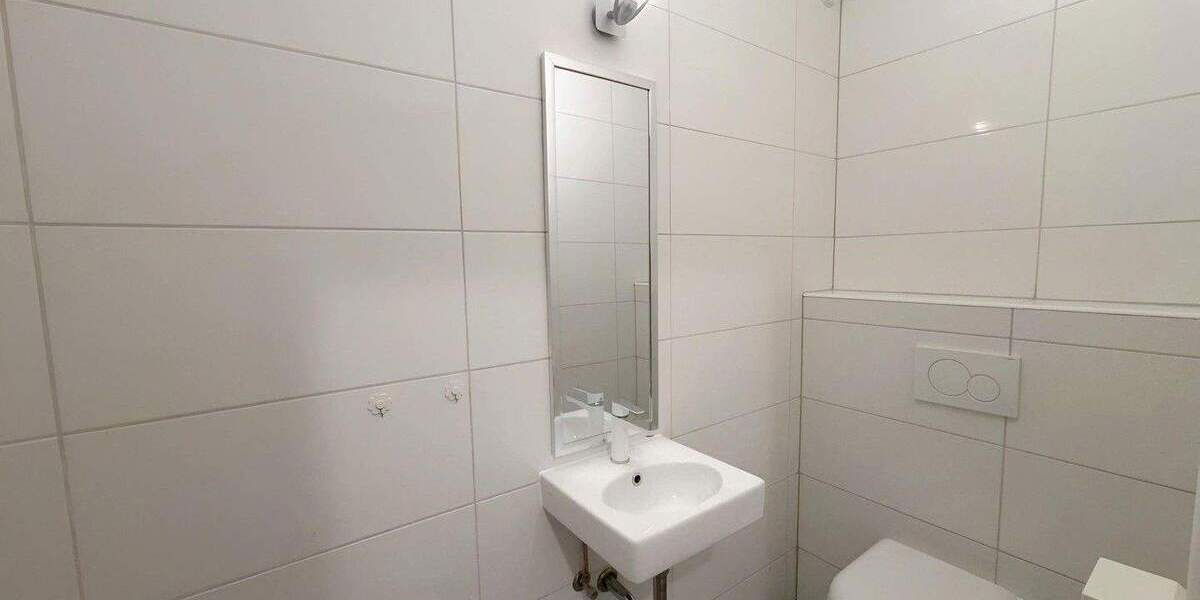 Terrassenwohnung Krefeld Cracau - 3 Zimmer, 101 m&sup2;, 219.000&euro; | Angebot:25686734