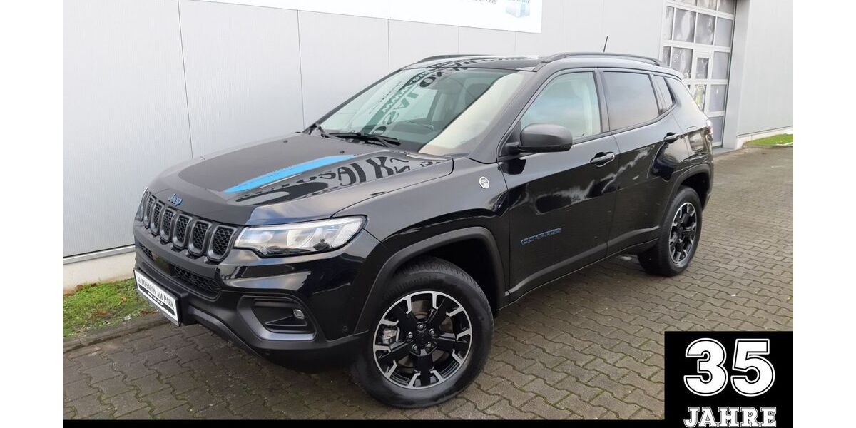 Jeep Compass 25.695 km 24.850 &euro; Mönchengladbach 41066