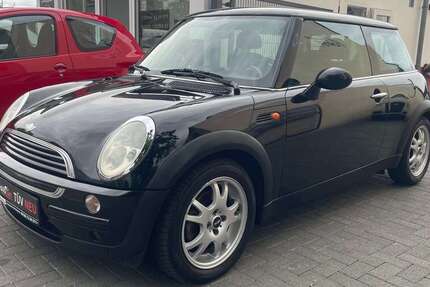 Mini One 76.545 km 3.290 &euro; Mönchengladbach 41238