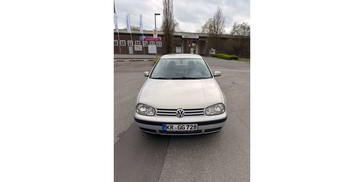 VW Golf 239.000 km 900 &euro; Krefeld 47805