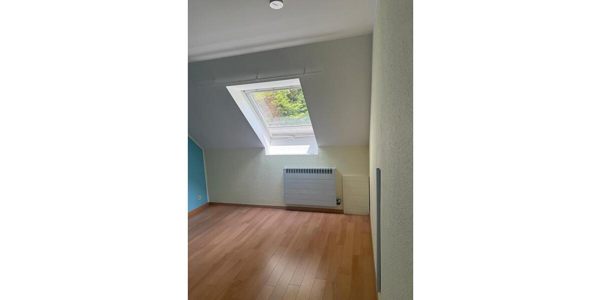 Etagenwohnung Schwalmtal - 3 Zimmer, 100 m&sup2;, 1.200&euro; | Angebot:26635286