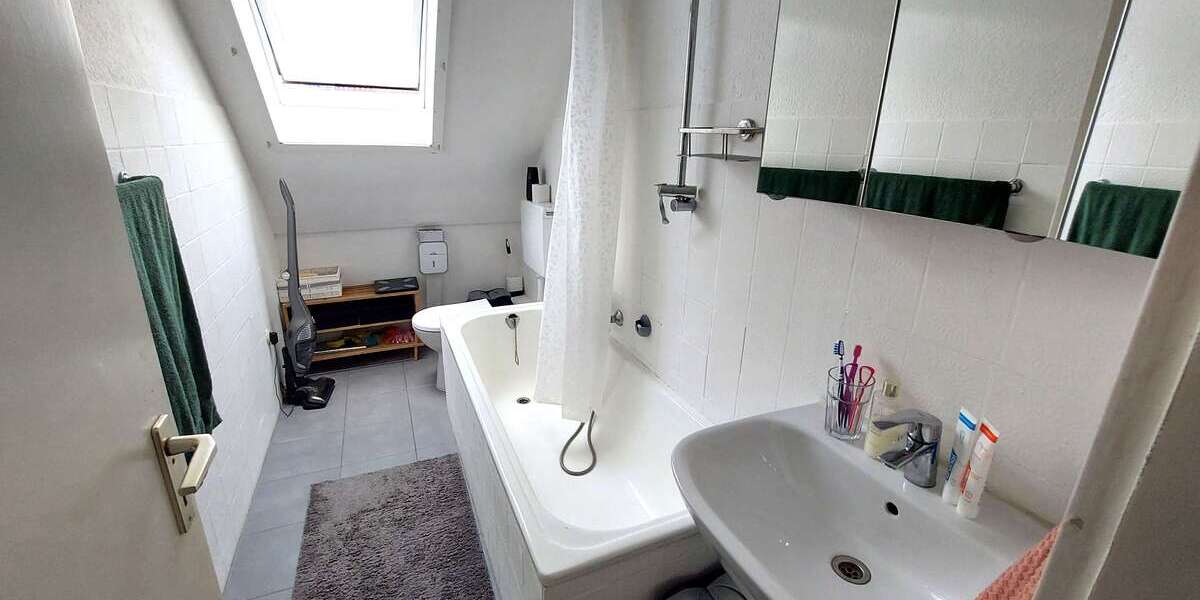 Etagenwohnung Jüchen - 2 Zimmer, 51 m&sup2;, 480&euro; | Angebot:26802873