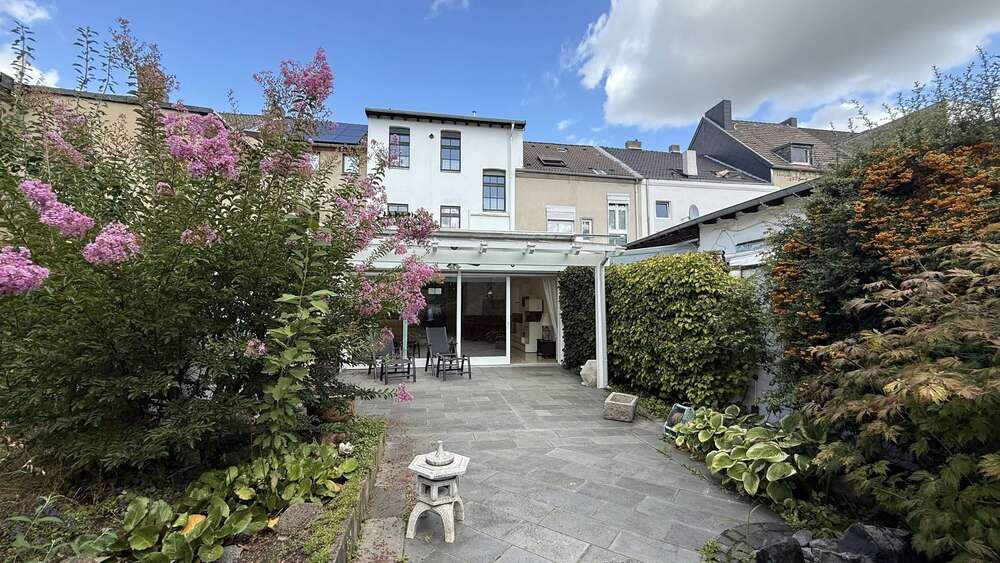 Einfamilienhaus Mönchengladbach Süd - 5 Zimmer, 200 m&sup2;, 379.000&euro; | Angebot:25477737