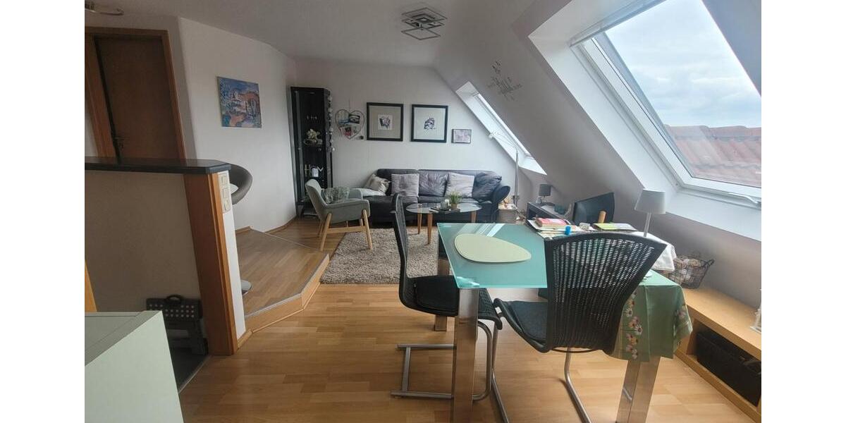 Dachgeschoßwohnung Moers - 2 Zimmer, 42 m&sup2;, 480&euro; | Angebot:26612281