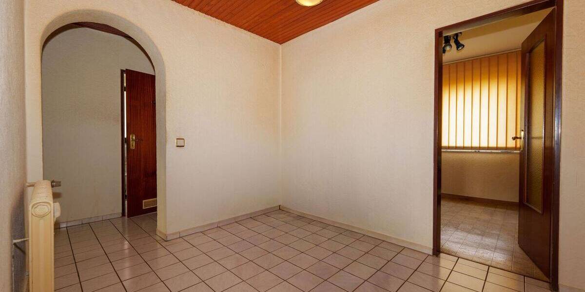 Etagenwohnung Neuss Rosellen - 3 Zimmer, 72 m&sup2;, 215.000&euro; | Angebot:26657260