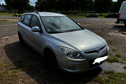 Hyundai i30 153.000 km 1.299 &euro; Tönisvorst 47918