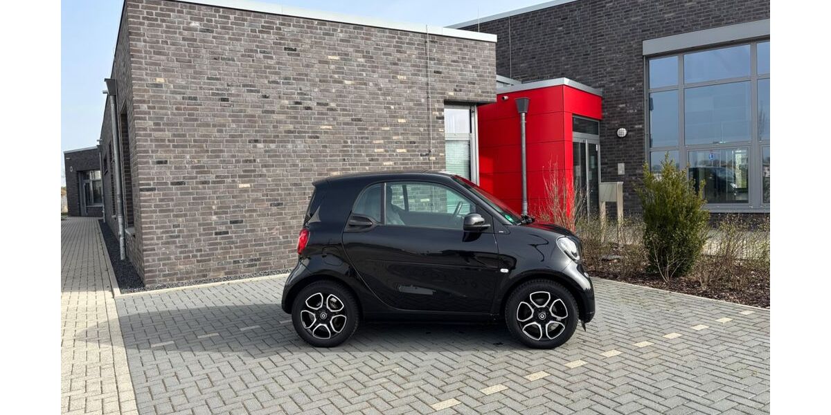 Smart ForTwo 75.183 km 16.999 &euro; Erkelenz 41812