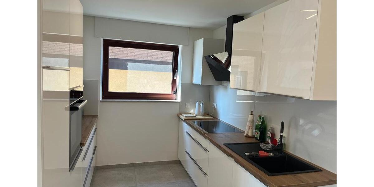 Erdgeschoßwohnung Moers - 3 Zimmer, 92 m&sup2;, 1.100&euro; | Angebot:25903455