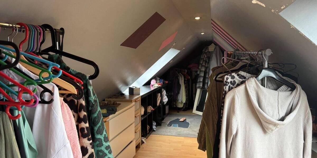 Etagenwohnung Moers Kapellen-Mitte - 3 Zimmer, 110 m&sup2;, 299.000&euro; | Angebot:26092484