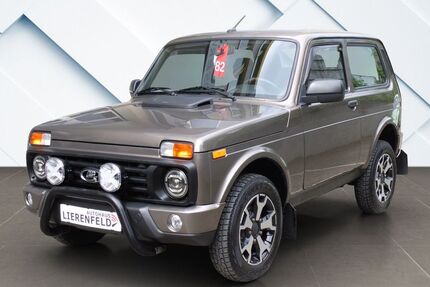Lada Niva 73.874 km 12.490 &euro; Düsseldorf 40231