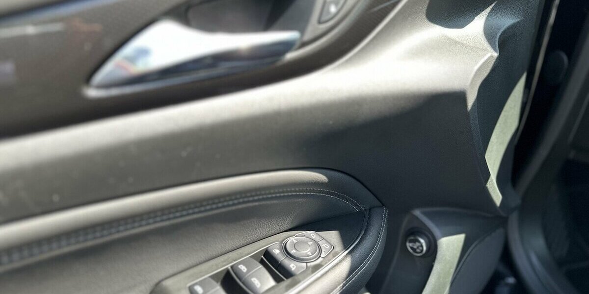 Opel Insignia B Sports Tourer GSi 4x4 / Headup / Pano 140.000 km 11.890 &euro; Mönchengladbach 41066