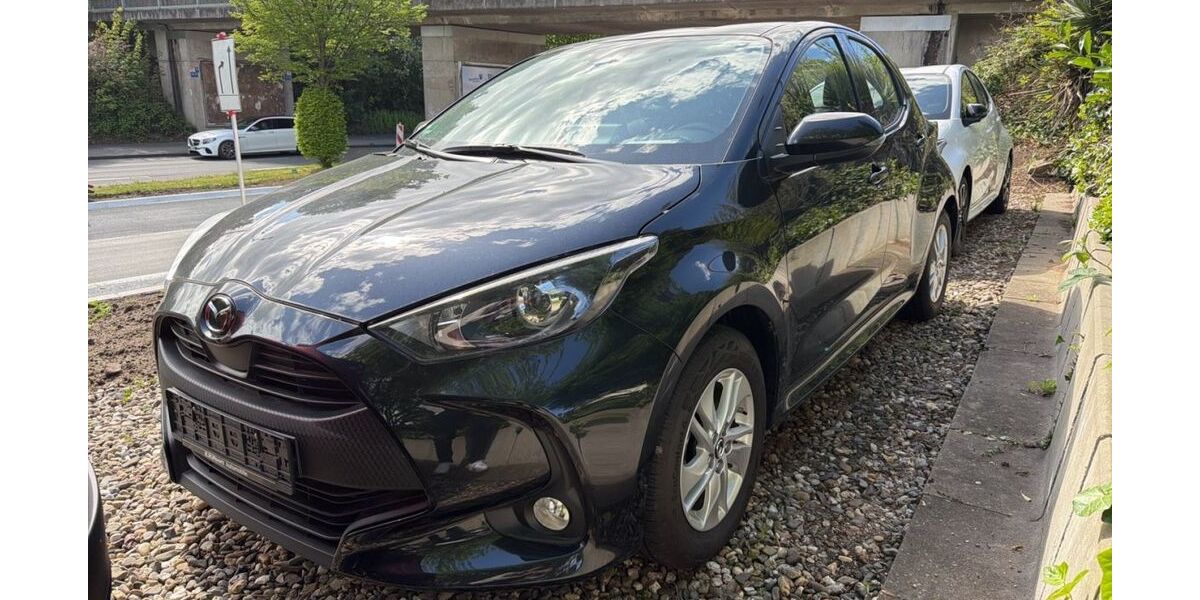 Mazda 2 Hybrid 28.450 km 19.820 &euro; Neuss 41464
