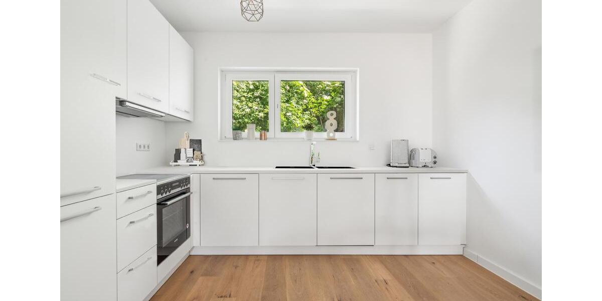 Erdgeschoßwohnung Düsseldorf Stadtbezirk 3 - 4 Zimmer, 109 m&sup2;, 1.950&euro; | Angebot:24625217