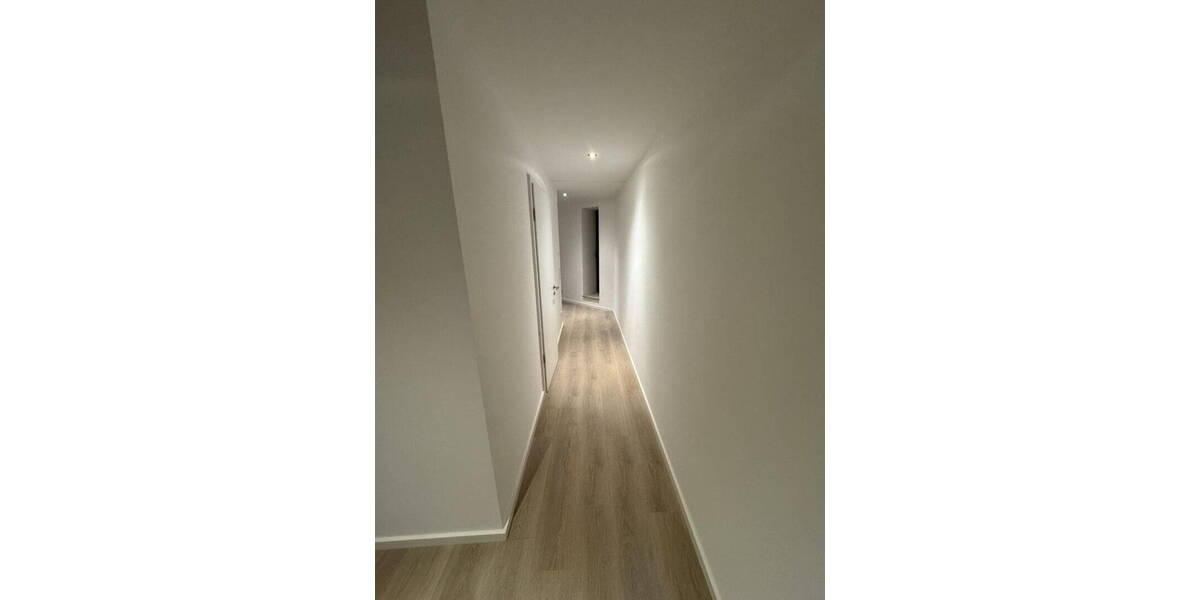 Etagenwohnung Düsseldorf Stadtmitte - 2 Zimmer, 33 m&sup2;, 975&euro; | Angebot:26654597