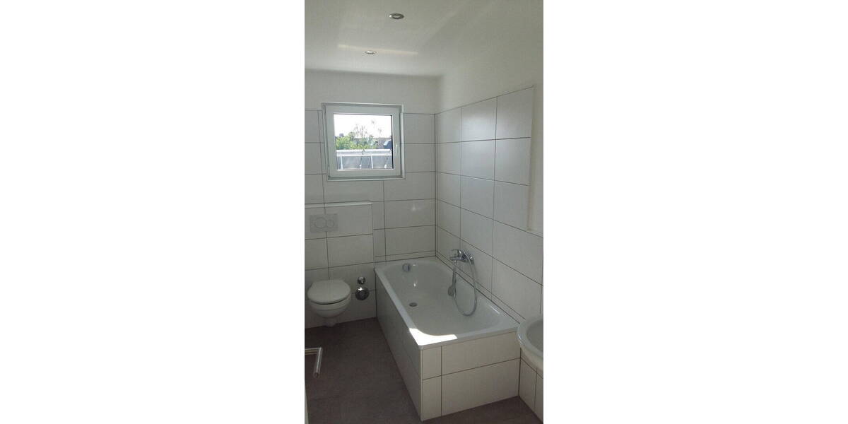 Etagenwohnung Meerbusch Büderich - 3 Zimmer, 78 m&sup2;, 330.000&euro; | Angebot:26450476