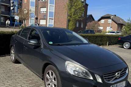 Volvo S60 146.000 km 6.200 &euro; Hückelhoven 41836
