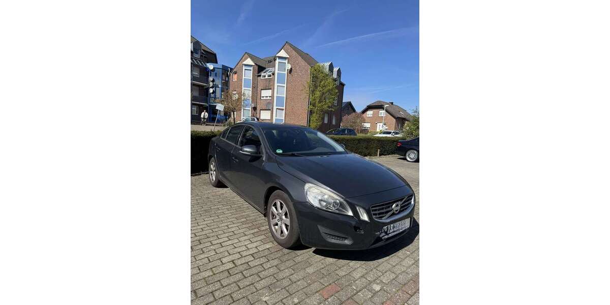 Volvo S60 146.000 km 6.200 &euro; Hückelhoven 41836