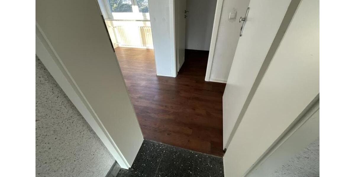 Etagenwohnung Moers - 3.5 Zimmer, 67 m&sup2;, 619&euro; | Angebot:25840977