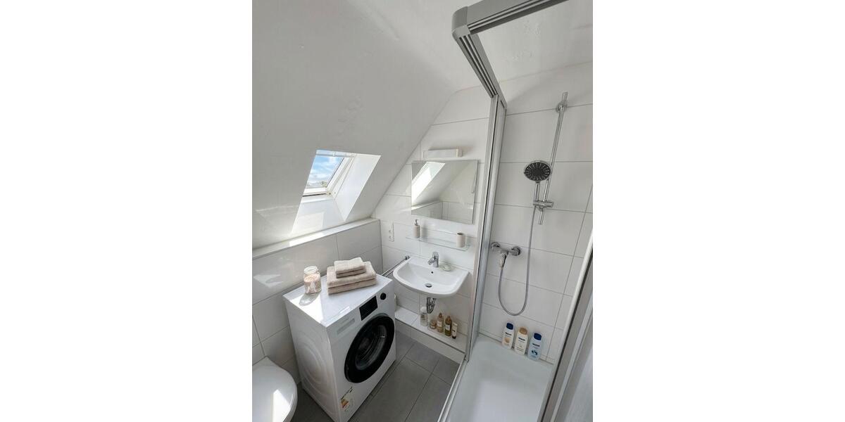Dachgeschoßwohnung Mönchengladbach Süd - 5 Zimmer, 78 m&sup2;, 182.500&euro; | Angebot:26545170