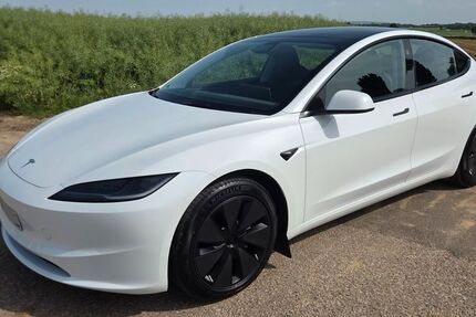 Tesla Model 3 49.650 km 34.990 &euro; Erkelenz 41812