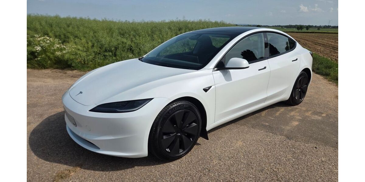 Tesla Model 3 49.650 km 34.990 &euro; Erkelenz 41812