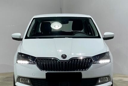 Skoda Fabia 98.500 km 9.900 &euro; Viersen 41747
