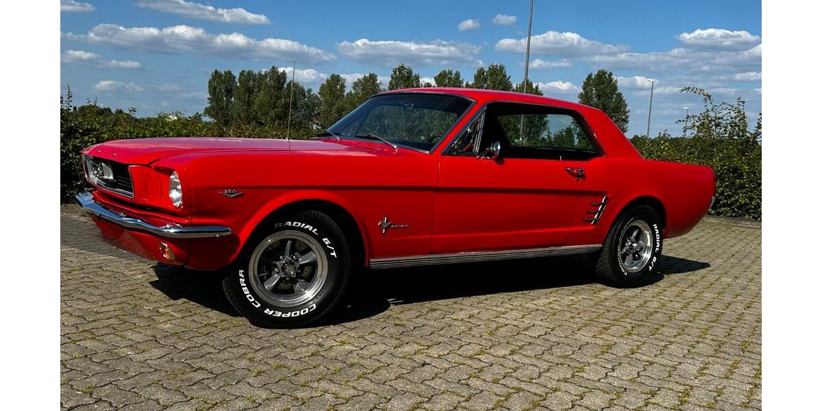 Ford Mustang 89.208 km 39.800 &euro; Krefeld 47807
