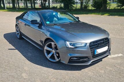 Audi A5 143.000 km 15.980 &euro; Brüggen 41379