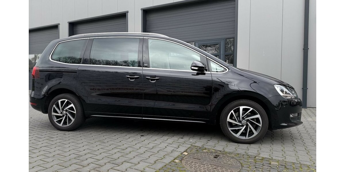 VW Sharan Sound / EL.Türe / Carplay / Kamera / DAB 113.657 km 24.590 &euro; Mönchengladbach 41066