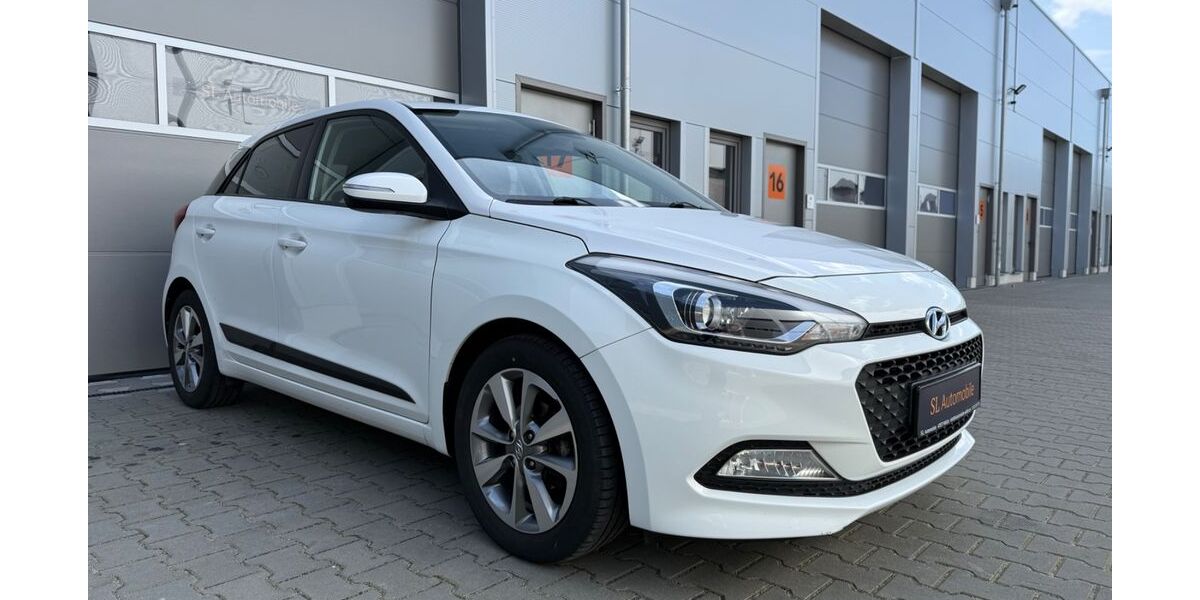 Hyundai i20 95.389 km 9.495 &euro; Willich 47877
