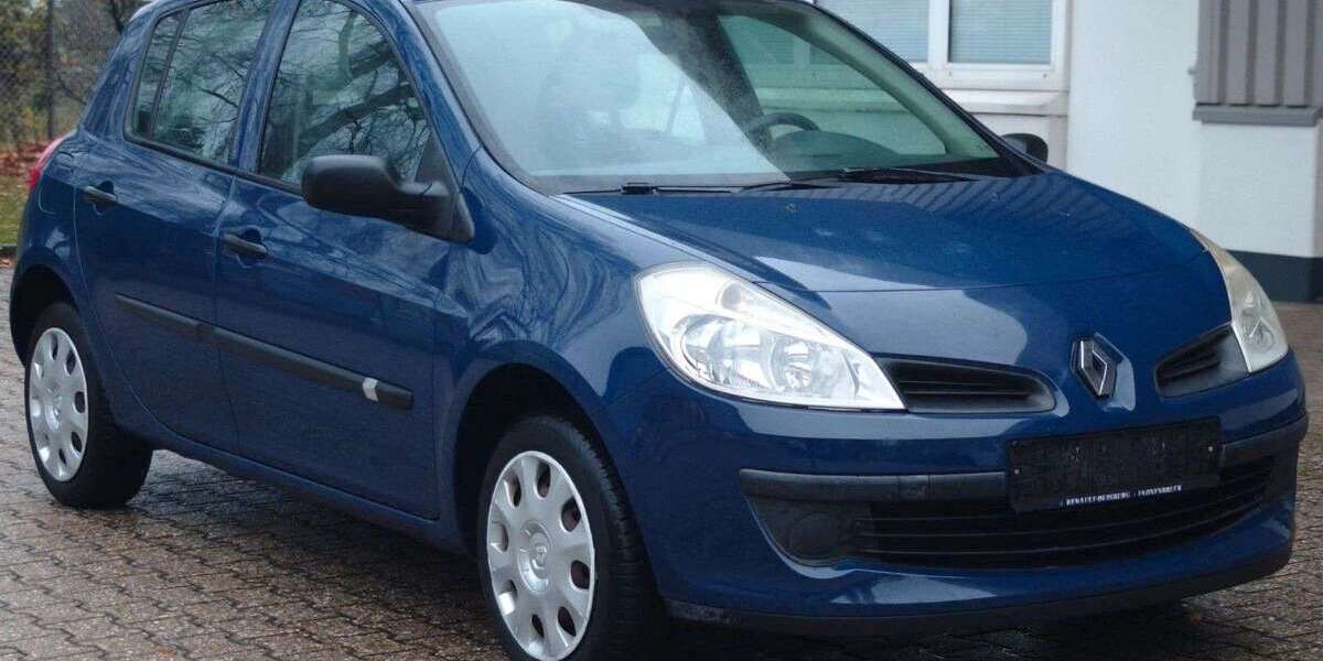 Renault Clio 66.345 km 3.850 &euro; Mönchengladbach 41066