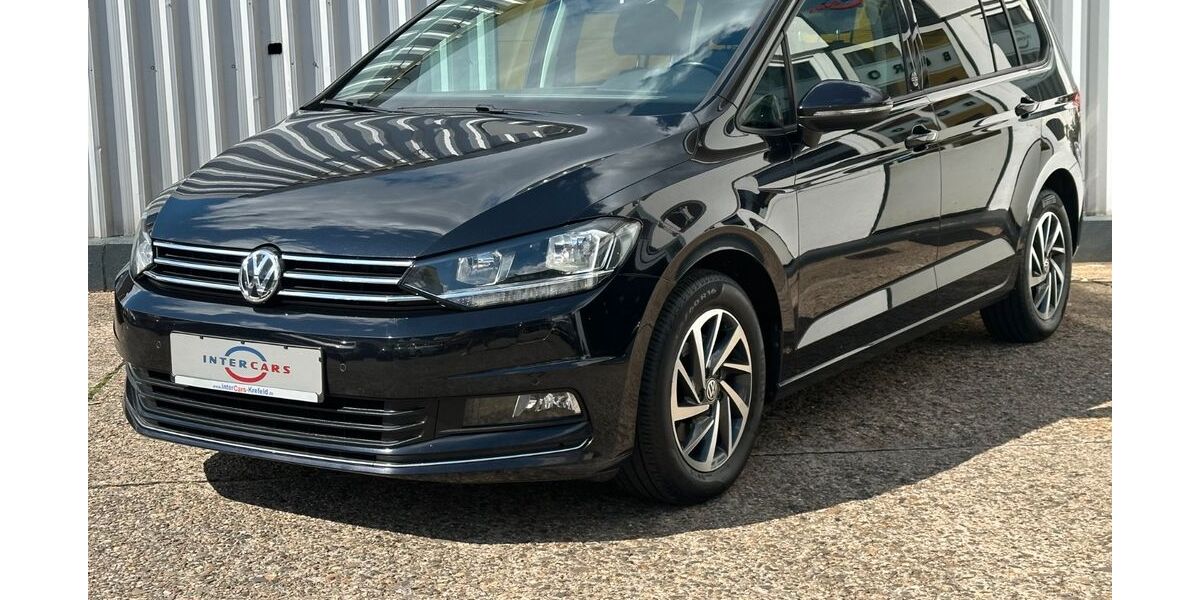VW Touran 180.000 km 14.600 &euro; Krefeld 47799