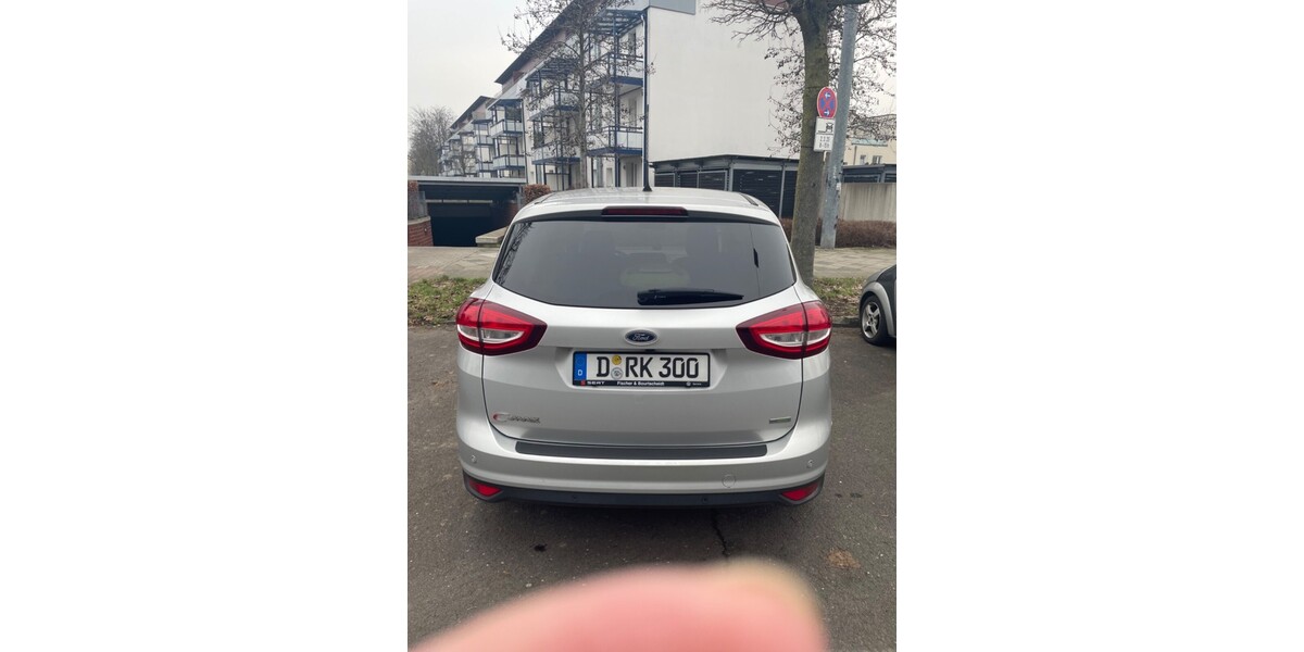 Ford C-Max 95.400 km 9.000 &euro; Düsseldorf 40213