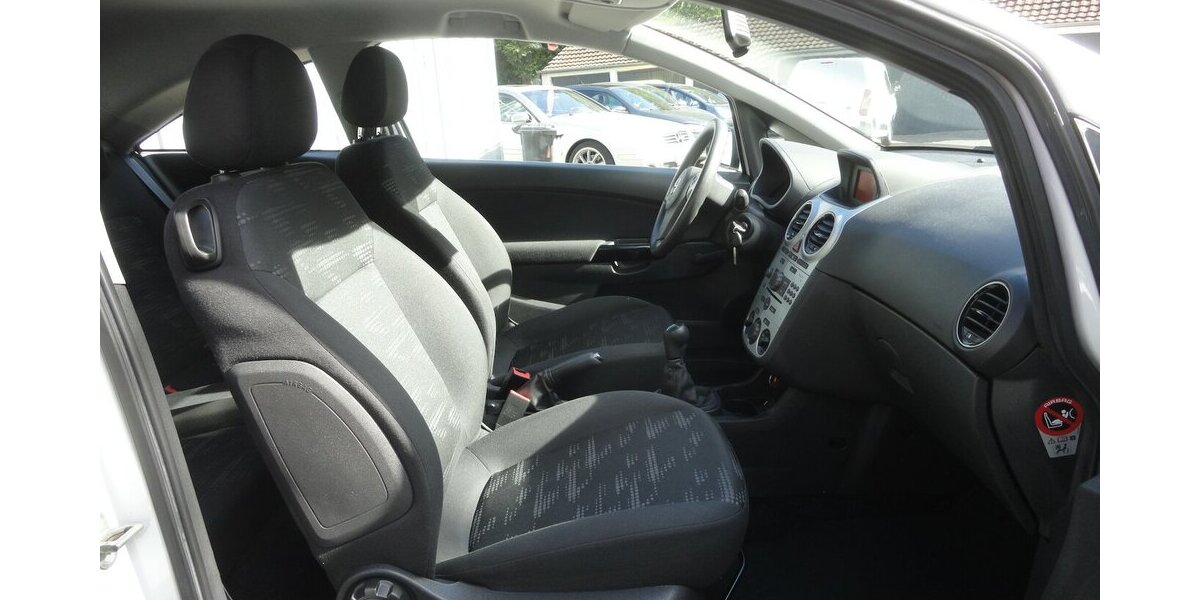 Opel Corsa Selection Klima Kette+TÜV neu S.heft 179.000 km 3.700 &euro; Neuss 41462