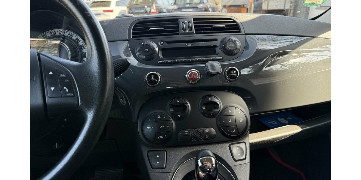 Fiat 500 Lounge / Automatik / Cabriodach / Klima 64.000 km 10.990 &euro; Mönchengladbach 41066