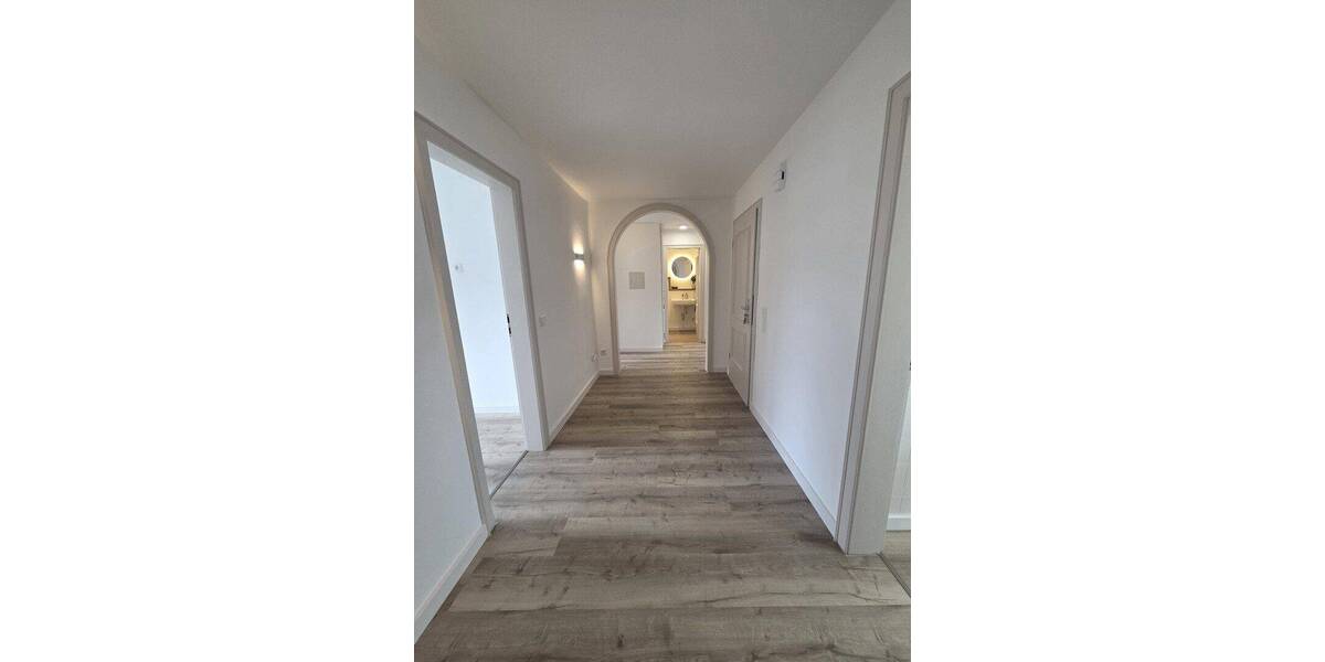 Etagenwohnung Viersen Stadtmitte - 4 Zimmer, 89 m&sup2;, 225.000&euro; | Angebot:26918749