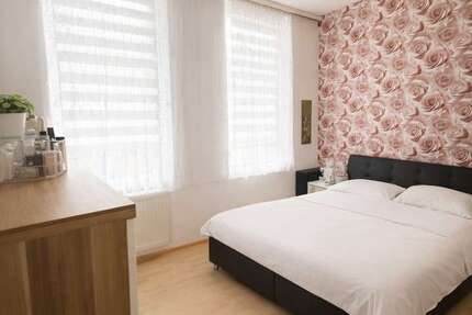 Wohnung Krefeld Cracau - 3 Zimmer, 80 m&sup2;, 750&euro; | Angebot:26100224