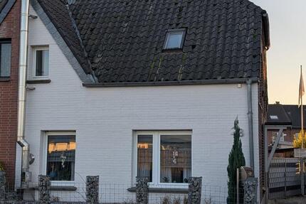 Haus Geldern - 4 Zimmer, 104 m&sup2;, 295.000&euro; | Angebot:25332052