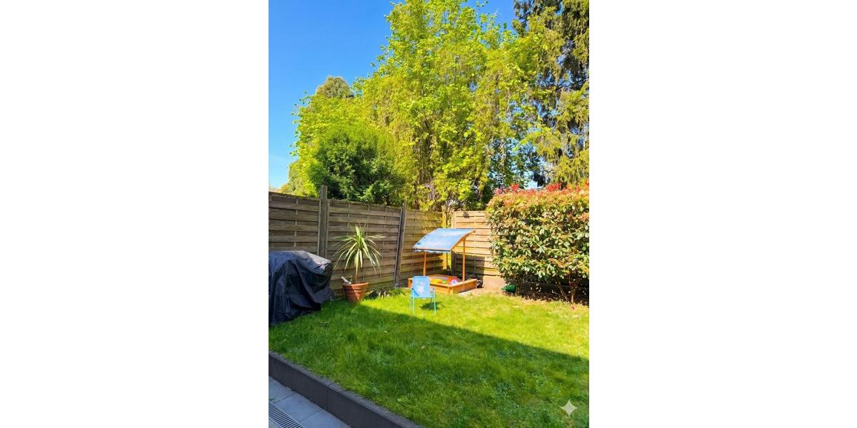 Einfamilienhaus Mönchengladbach West - 5 Zimmer, 150 m&sup2;, 1.700&euro; | Angebot:26489522