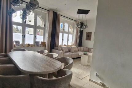 Wohnung Mönchengladbach Süd - 2 Zimmer, 70 m&sup2;, 1.500&euro; | Angebot:25942420