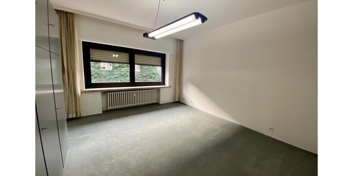 Etagenwohnung Krefeld Cracau - 2 Zimmer, 71 m&sup2;, 530&euro; | Angebot:25439100