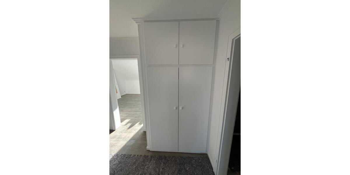 Dachgeschoßwohnung Mönchengladbach West - 2 Zimmer, 59 m&sup2;, 678&euro; | Angebot:25414914