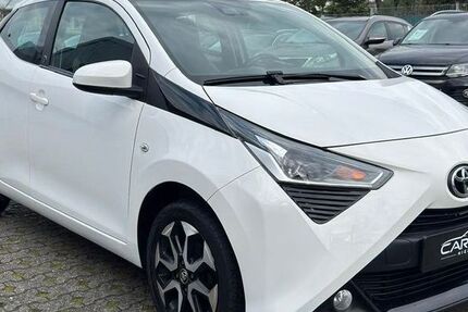 Toyota Aygo (X) 82.000 km 11.499 &euro; Mönchengladbach 41063