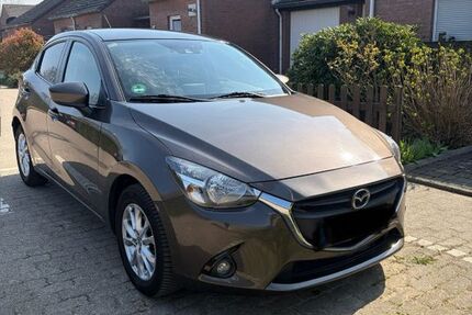 Mazda 2 91.900 km 11.700 &euro; Kempen 47906