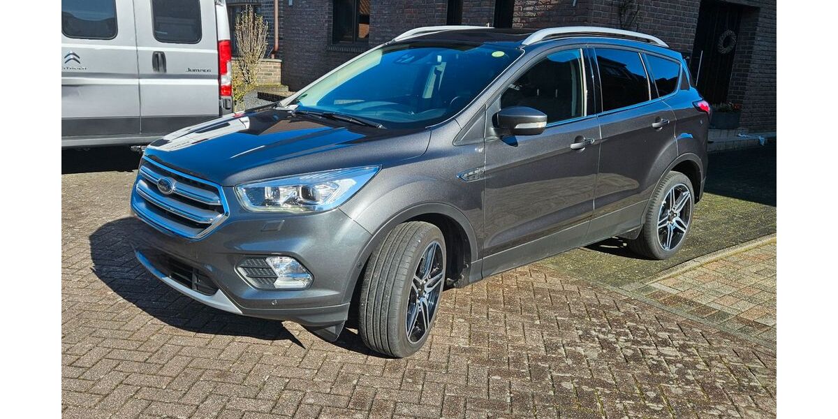 Ford Kuga 104.000 km 13.500 &euro; Schwalmtal 41366